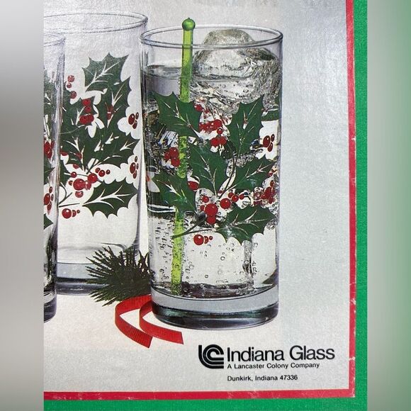 Vtg Holiday Beverage Set Holly Berries Leaves Indiana Glass Christmas Drinkware - Picture 8 of 9